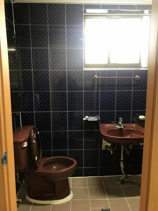 Huga Haus Hostel Сеул Екстериор снимка