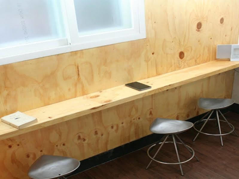 Huga Haus Hostel Сеул Екстериор снимка
