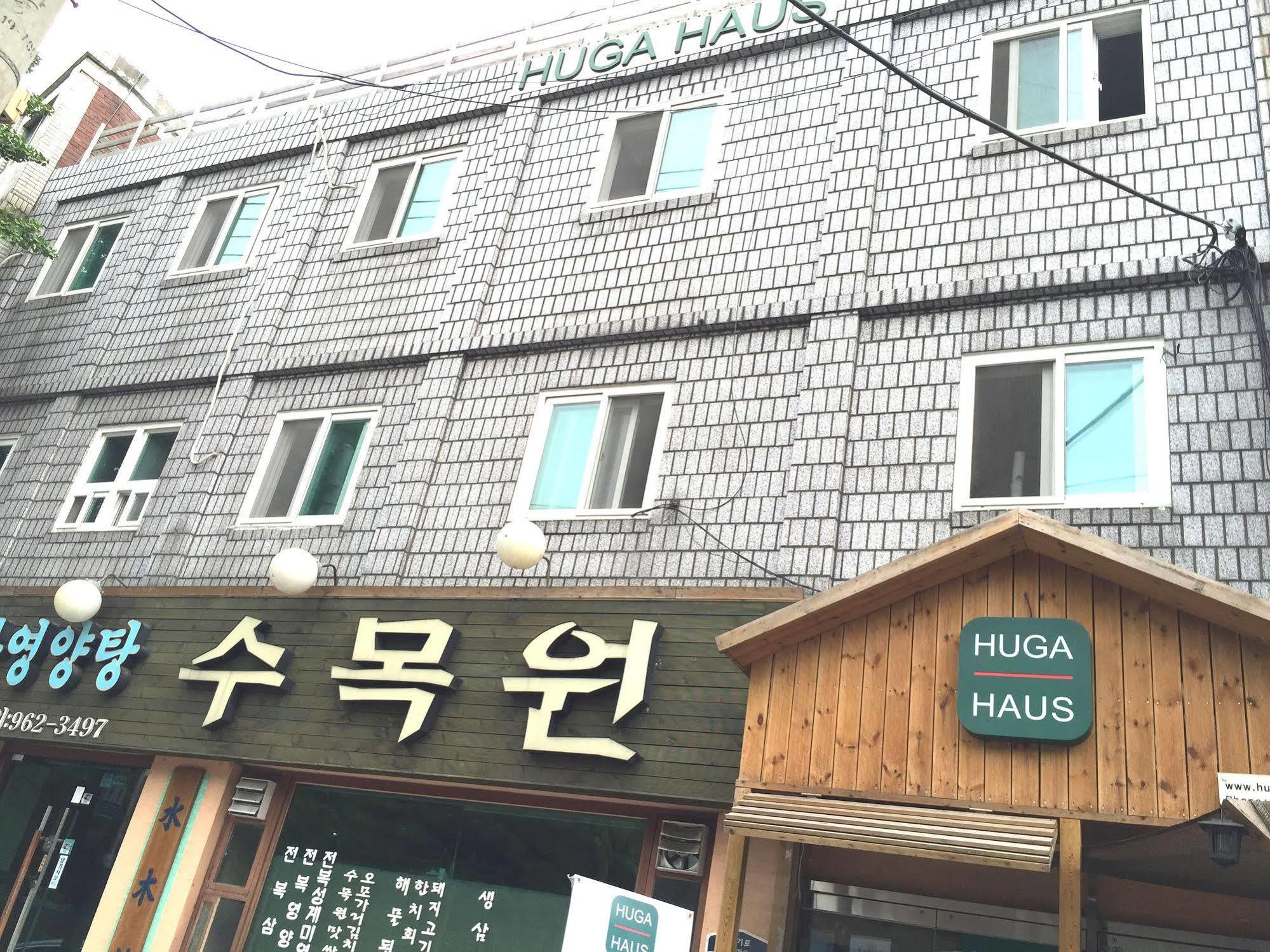 Huga Haus Hostel Сеул Екстериор снимка