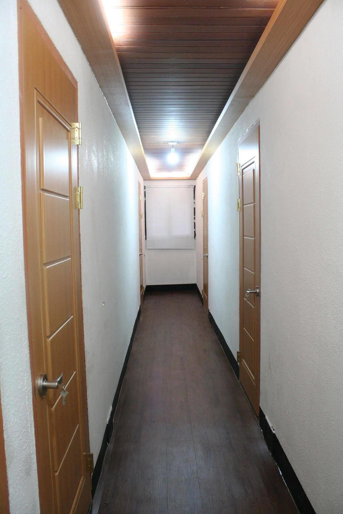 Huga Haus Hostel Сеул Екстериор снимка