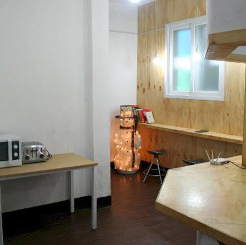 Huga Haus Hostel Сеул Екстериор снимка